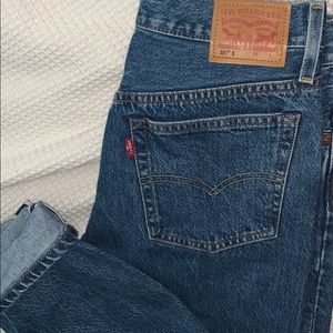 Brand New Levi’s—> W28 L28